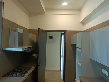 Attached Bathroom in 3 BHK Apartment at Raheja Imperia, Worli – for Rent