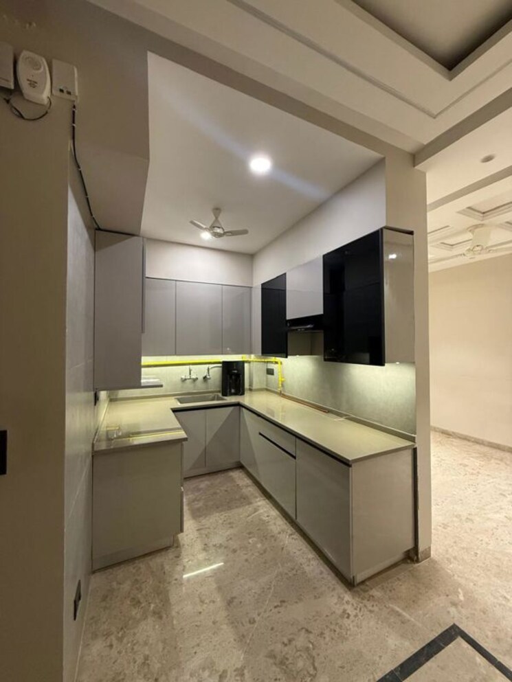 Kitchen, lajpat nagar i 2 Bedroom 900 Sq.Ft. Builder Floor In Lajpat Nagar I Delhi 9919719