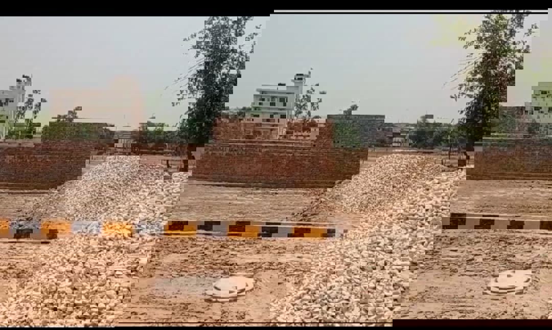 Plot For Sale in Anam Valley