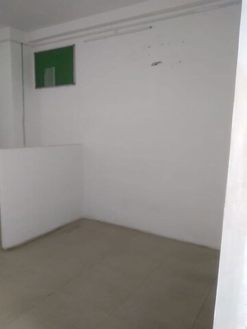 Room in  Office Space at Bharti Astra Towers, New Town – for Rent