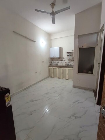Room in 1 BHK Builder Floor at Neb Sarai – for Rent
