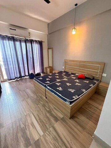 1 BHK Apartment For Rent in Paramount Golfforeste, Zeta I Greater Noida