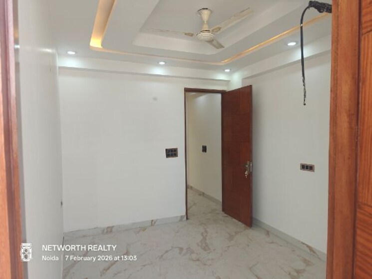 Bedroom, sector 73 3 Bedroom 1425 Sq.Ft. Builder Floor In Sector 73 Noida 9919752