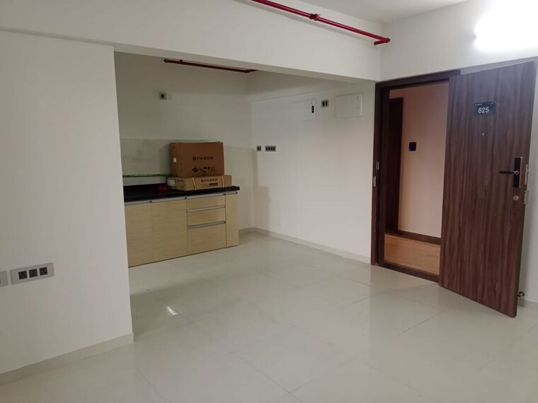 Room, wadegaon 1.5 Bedroom 480 Sq.Ft. Apartment In Wadegaon Pune 9919372