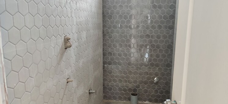 Bathroom, kondapur 3 Bedroom 2000 Sq.Ft. Apartment In Kondapur Hyderabad 9919777