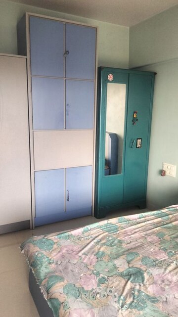 Room in 1 BHK Apartment at K Patel Radha Krishna, Goregaon East – for Rent