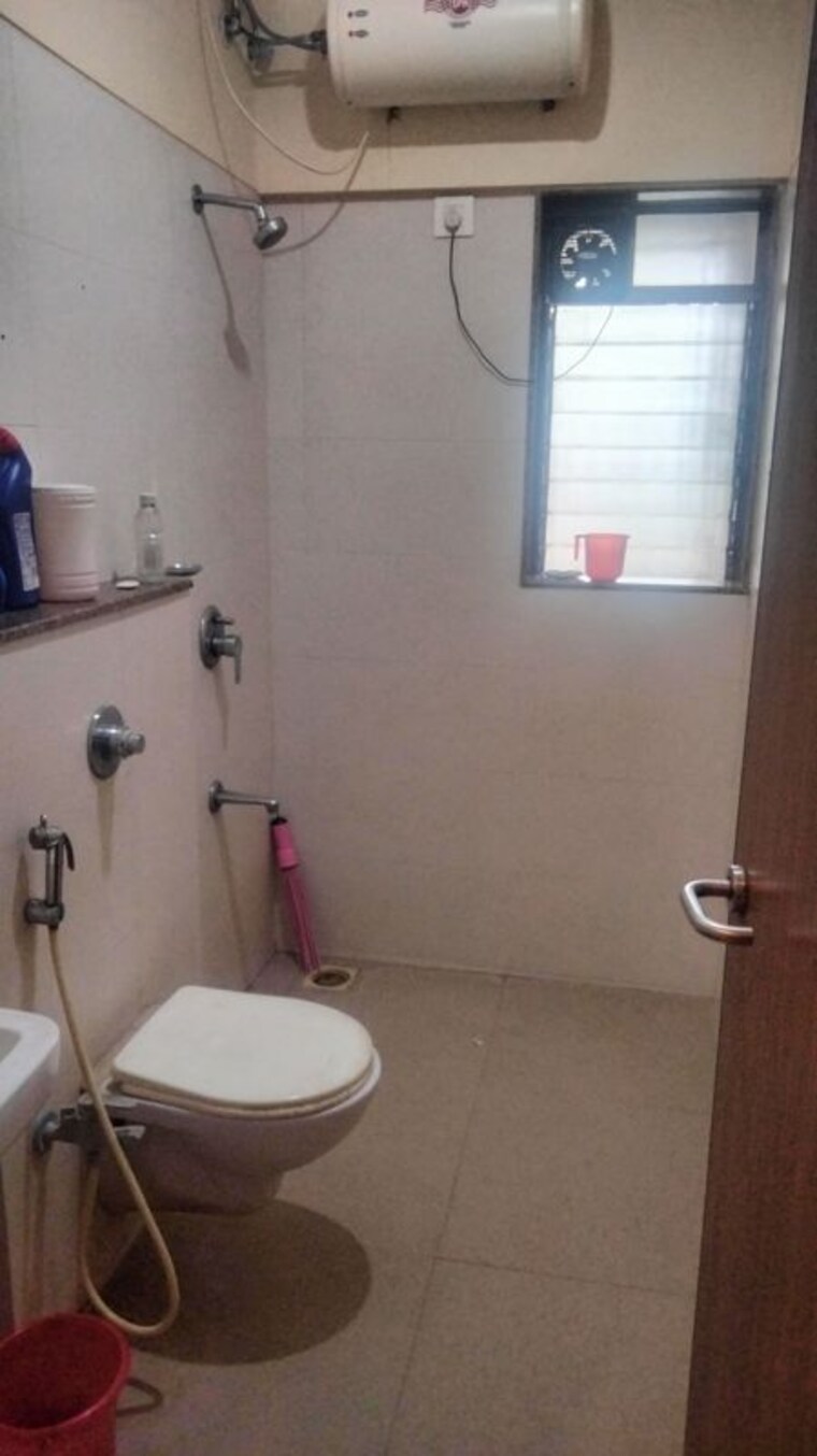 Bathroom, k-patel-radha-krishna 1 Bedroom 515 Sq.Ft. Apartment In Goregaon East Mumbai 9919779