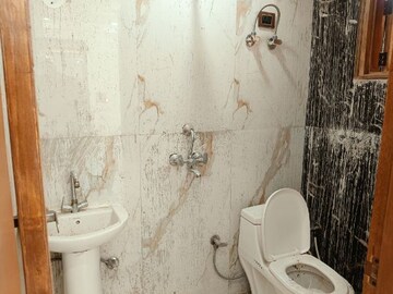 Bathroom in 3 BHK Builder Floor at Sector 73 – for Sale