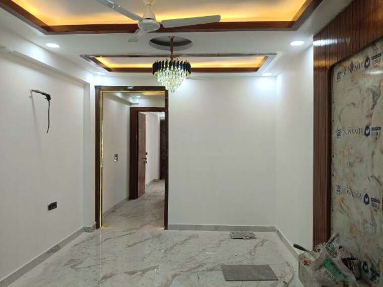 Living Room, sector 73 3 Bedroom 1400 Sq.Ft. Builder Floor In Sector 73 Noida 9919790
