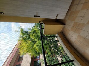Balcony in 1 BHK Apartment at Benson Town – for Rent