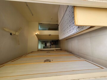 Room in 1 BHK Apartment at Benson Town – for Rent