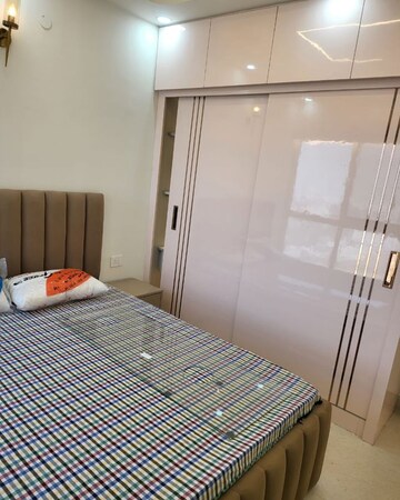 Bedroom in 2 BHK Apartment at Signature Global Prime, Sector 63a – for Rent