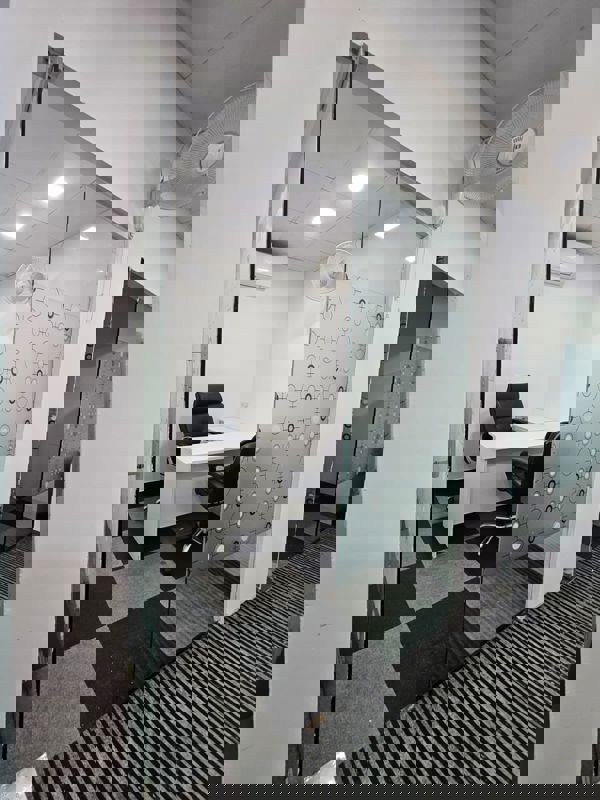 Office Space For Rent in Sector 63