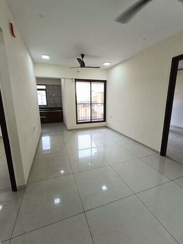 2 BHK Apartment For Rent in Chandak 34 Park Estate, Goregaon West