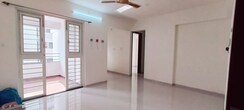 2 BHK Apartment For Rent in Royal Ishana
