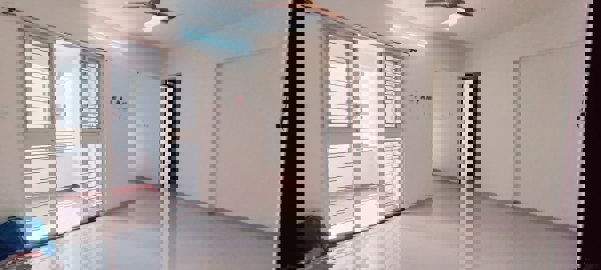 2 BHK Apartment For Rent in Royal Ishana