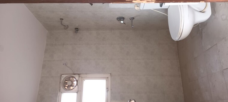 Bathroom, oxirich-avenue 3 Bedroom 1761 Sq.Ft. Apartment In Ahinsa Khand 2 Ghaziabad 9919820