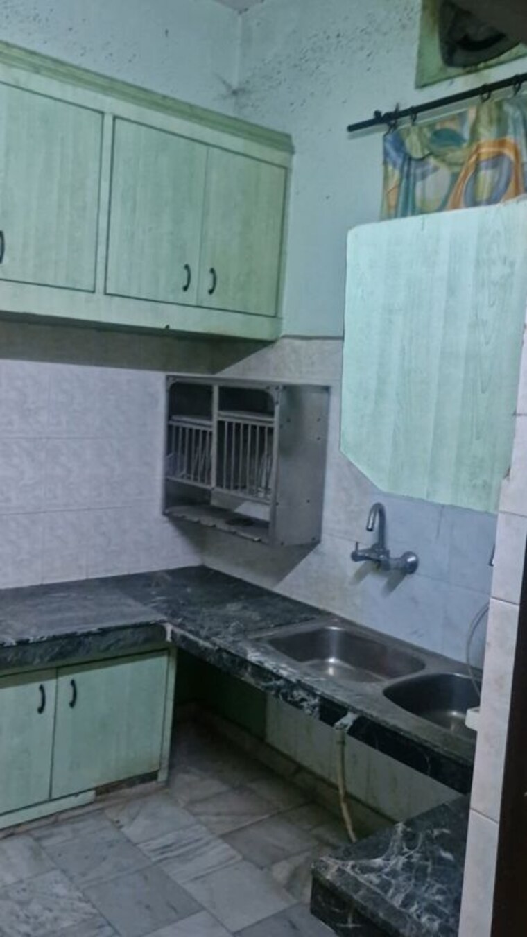 Kitchen, kharar mohali road 4 Bedroom 150 Sq.Yd. Independent House In Kharar Mohali Road Kharar 9919834