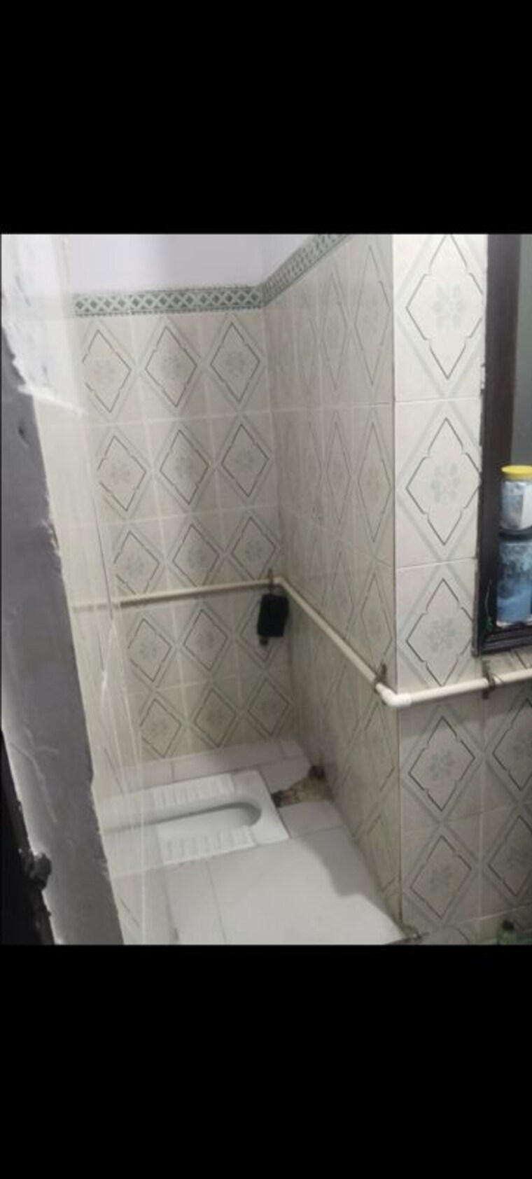 Bathroom, jaitpur 2 Bedroom 60 Sq.Yd. Builder Floor In Jaitpur Delhi 9919836