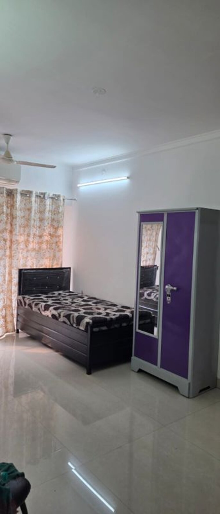 Bedroom, ghatkopar west Pg For Boys & Girls In Ghatkopar West 9919840