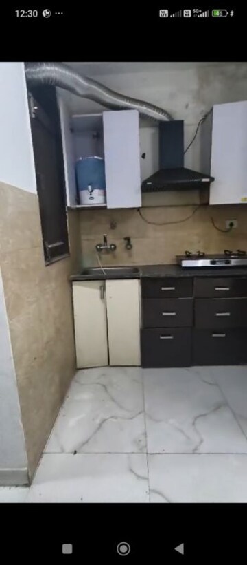 Kitchen in 2 BHK Builder Floor at Niti Khand ii – for Rent