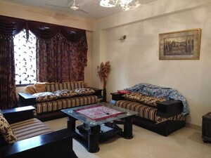Living Room in 3 BHK Builder Floor at Shakti Khand Iii – for Rent