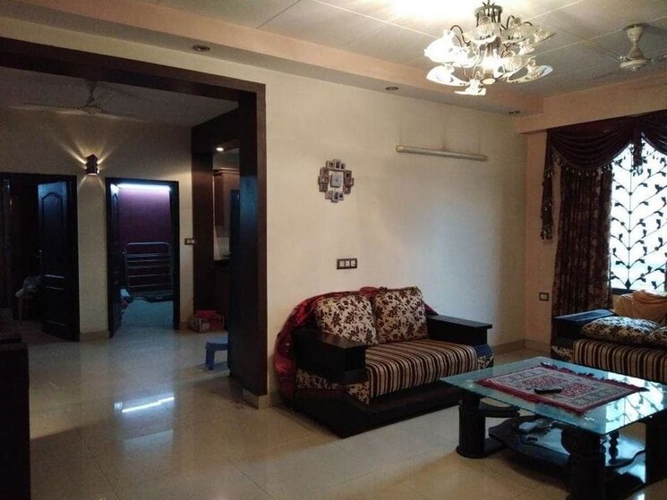 Living Room, shakti khand iii 3 Bedroom 1150 Sq.Ft. Builder Floor In Shakti Khand Iii Ghaziabad 9919885