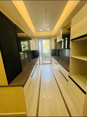 Building Lobby in 3 BHK Builder Floor at Unitech South City II, Sector 50 – for Rent