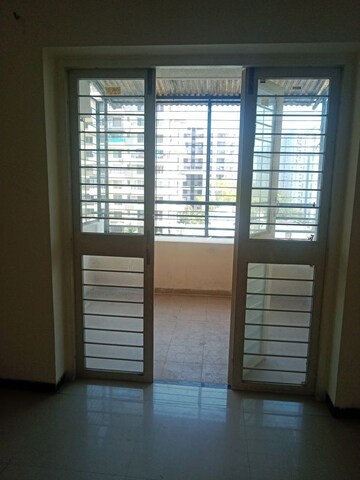 Room in 2 BHK Apartment at Sanskruti Casa Poli, Wakad – for Rent