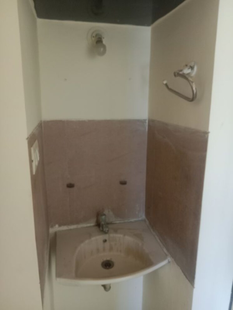 Bathroom, sanskruti-casa-poli 2 Bedroom 777 Sq.Ft. Apartment In Wakad Pune 9919894