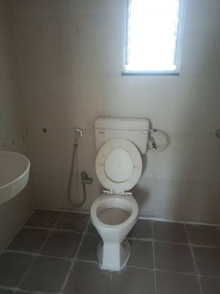 Bathroom, sanskruti-casa-poli 2 Bedroom 777 Sq.Ft. Apartment In Wakad Pune 9919894