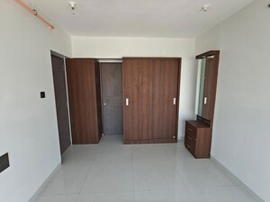 Room in 2 BHK Apartment at Dadar West – for Rent