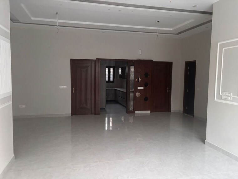 Room, aerocity 6 Bedroom 2520 Sq.Ft. Independent House In Aerocity Mohali 9919907