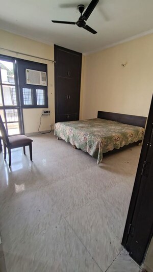 Bedroom in 3 BHK Builder Floor at AEZ Aloha, Sector 57 – for Rent