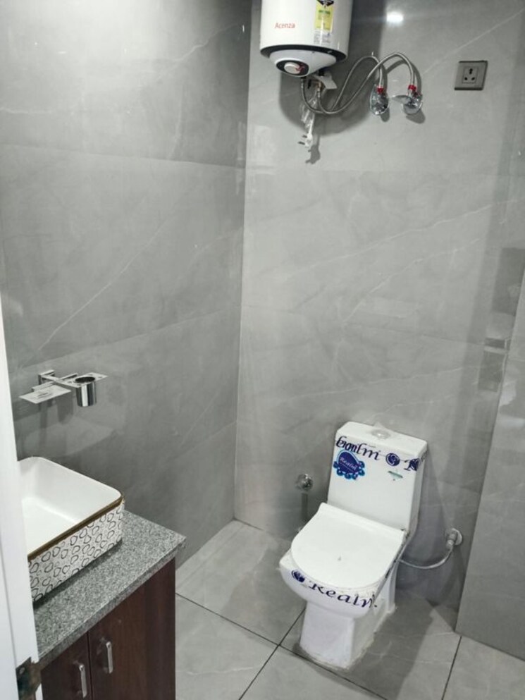 Bathroom, aez-aloha 3 Bedroom 1650 Sq.Ft. Builder Floor In Sector 57 Gurgaon 9919921