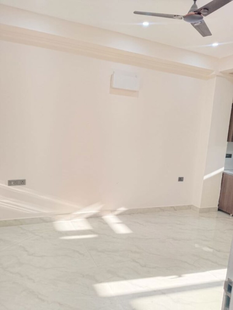 Room, aez-aloha 3 Bedroom 1650 Sq.Ft. Builder Floor In Sector 57 Gurgaon 9919921