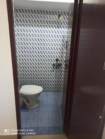 Bathroom in 2 BHK Builder Floor at Thoraipakkam – for Sale