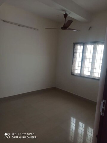 Room in 2 BHK Builder Floor at Thoraipakkam – for Sale