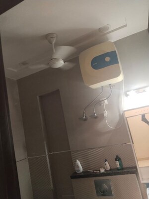 Bathroom in 3.5 BHK Apartment at Unitech Fresco, Sector 50 – for Rent