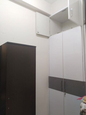 Kitchen in 3.5 BHK Apartment at Unitech Fresco, Sector 50 – for Rent