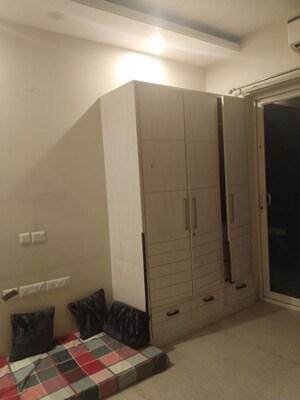 Building Lobby in 3.5 BHK Apartment at Unitech Fresco, Sector 50 – for Rent