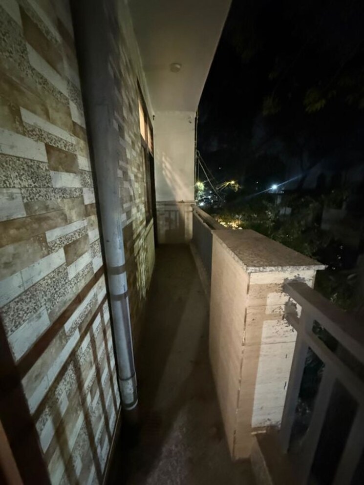 Balcony, kalkaji 2 Bedroom 1150 Sq.Ft. Builder Floor In Kalkaji Delhi 9919941