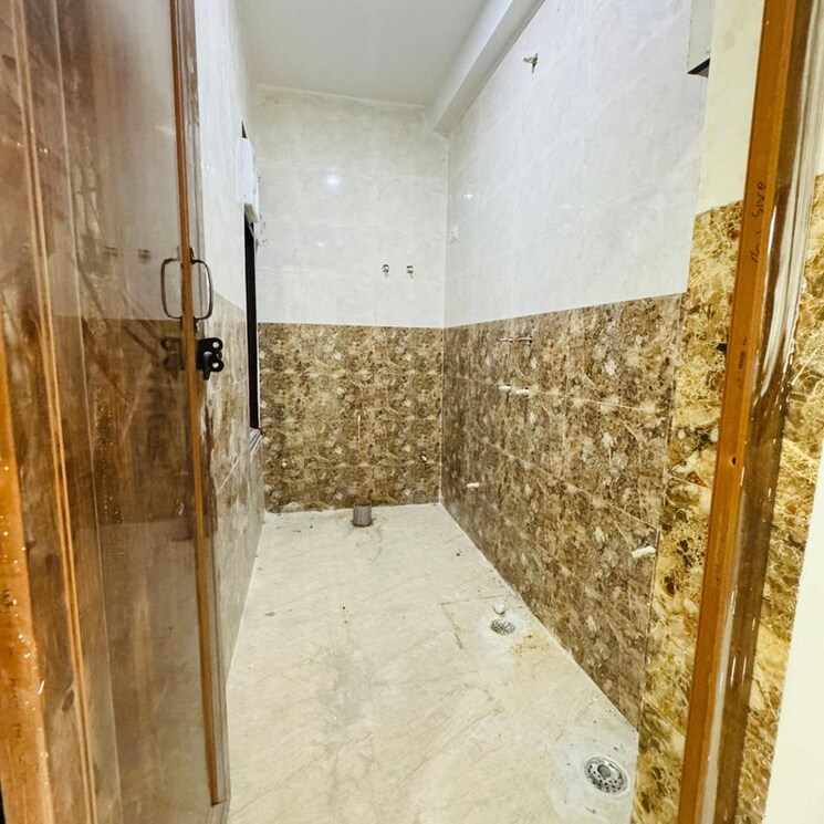 Bathroom, chattarpur 1 Bedroom 450 Sq.Ft. Apartment In Chattarpur Delhi 9919964
