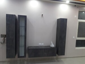 Room in 3 BHK Apartment at Omaxe New Heights, Sector 78 – for Sale