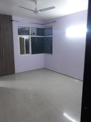 Room in 3 BHK Apartment at Omaxe New Heights, Sector 78 – for Sale