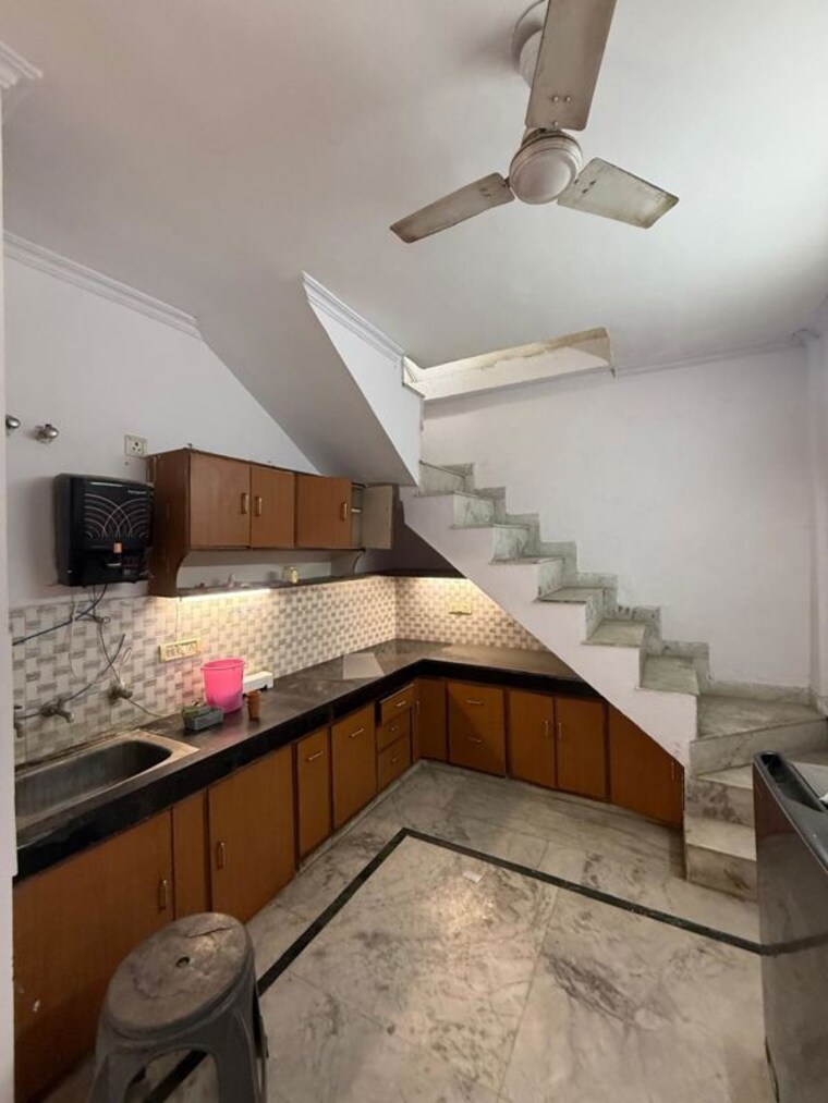 Kitchen, kalkaji 1 Bedroom 500 Sq.Ft. Builder Floor In Kalkaji Delhi 9919973