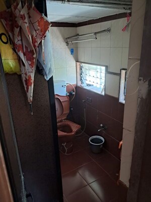 Master Bedroom in 2 BHK Apartment at Woodland Apartment, Andheri West – for Rent