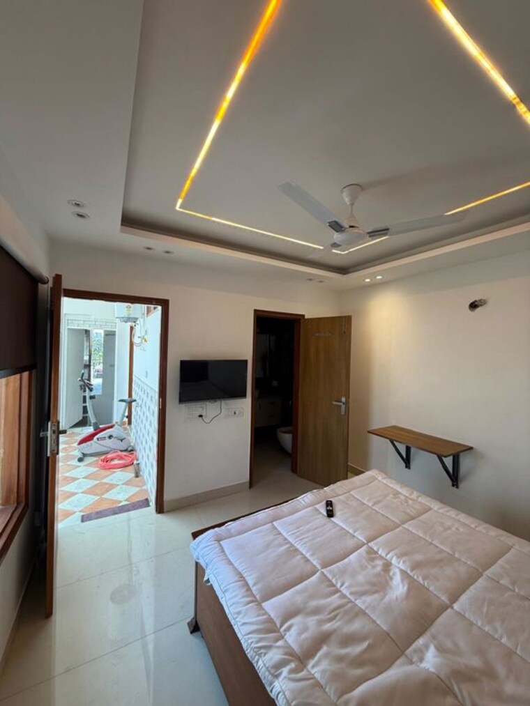 Bedroom, chittaranjan park 1 Bedroom 500 Sq.Ft. Builder Floor In Chittaranjan Park Delhi 9919984