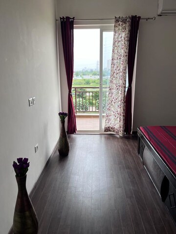 Building Lobby in 3 BHK Builder Floor at RWA Residential Society Sector 46, Sector 46 – for Rent