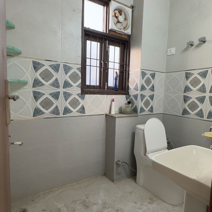 Kitchen, chattarpur 3 Bedroom 1250 Sq.Ft. Builder Floor In Chattarpur Delhi 9919989